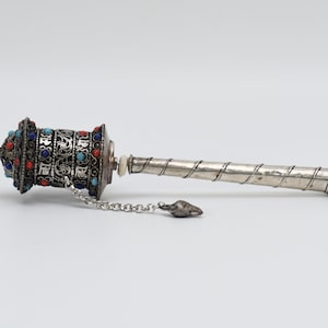 Handcrafted Hand Prayer Wheel Wooden Handle Tibetan Copper Wheel Buddhist Symbol Altar Home Decorative Buddhism Religion Buddha From Nepal