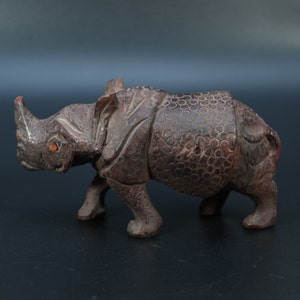 Wooden Rhino,Large Rhino Figurine , Rhinoceros , African Ebony wood , animal , vintage decor , Antique Rhino statue , wooden animals statue
