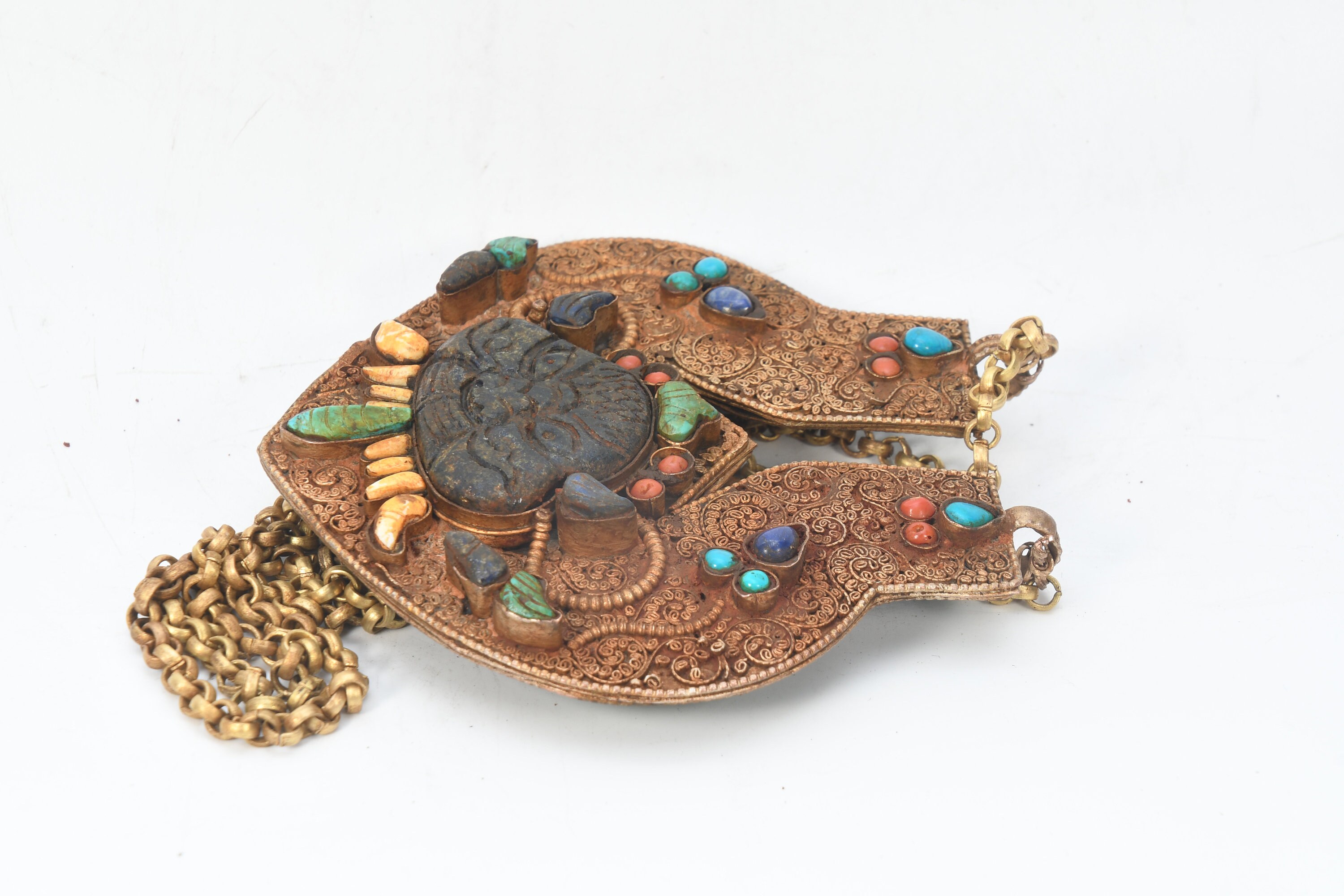 ガウ（Ghau） 仏像細工 チベット密教88g ネパール製 金細工