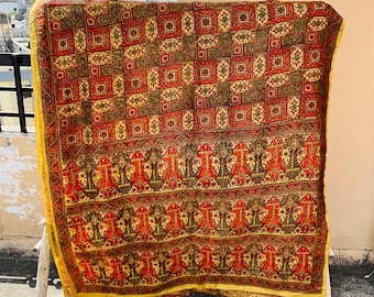 Indian Vintage Silk Saree Crafting & Dressmaking black floral Saree Fabric for Sewing