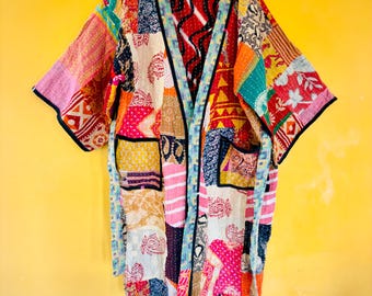 Kimono de algodón con patchwork Kantha vintage indio surtido, bata de baño estilo boho.