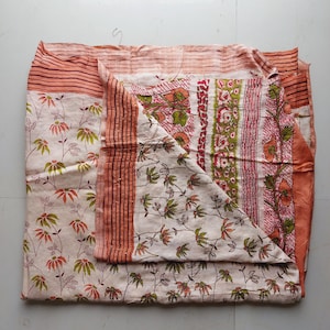 Sari en soie vintage floral assorti - 5 yards de tissu artisanal indien