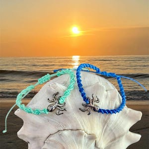 Octopus Charm Bracelet in Blue or Green, Adjustable Twisted Knot Macrame Jewelry, Beach Lover Gift