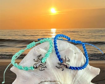 Bracelet à breloque pieuvre bleu ou vert, bijou en macramé à nœud torsadé ajustable, cadeau idéal pour les amoureux de la plage