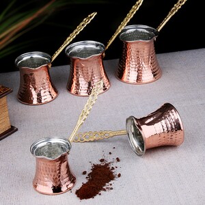 Türkische Kaffeekanne, handgemachte türkische Kaffeemaschine, Cezve, arabische Kaffeekanne, griechische Kaffeekanne, gehämmerte Kupfer-Cezve (250ml - 300ml - 350ml)