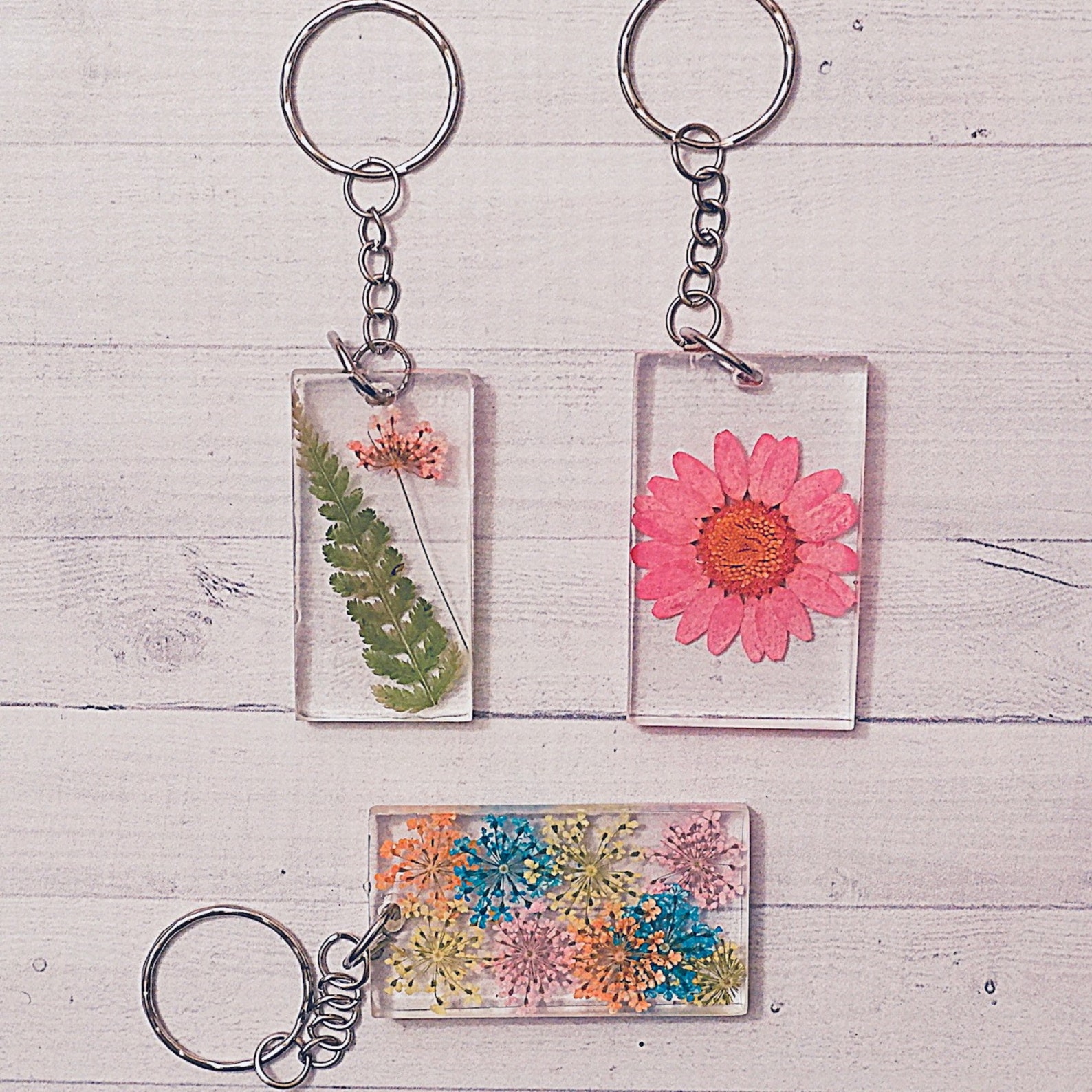 Custom Resin Keychain Flower Keychain Pressed Flowers Etsy