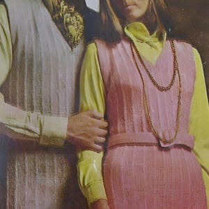 Vintage knitted v neck sweater pattern set
