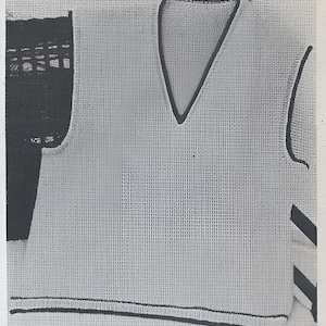 Vintage Knitted Man&#39;s Vneck Vest Pattern