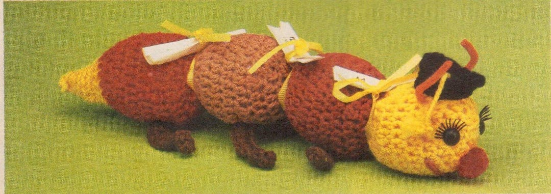 Vintage Crochet Bookworm Pattern (PDF Download) - Etsy