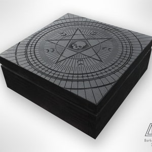 Black, engraved box | Jewellery / Jewelry Box || Goth | Gothic Home Decor | Occult | Skull | Pentagram | Moon | Dark
