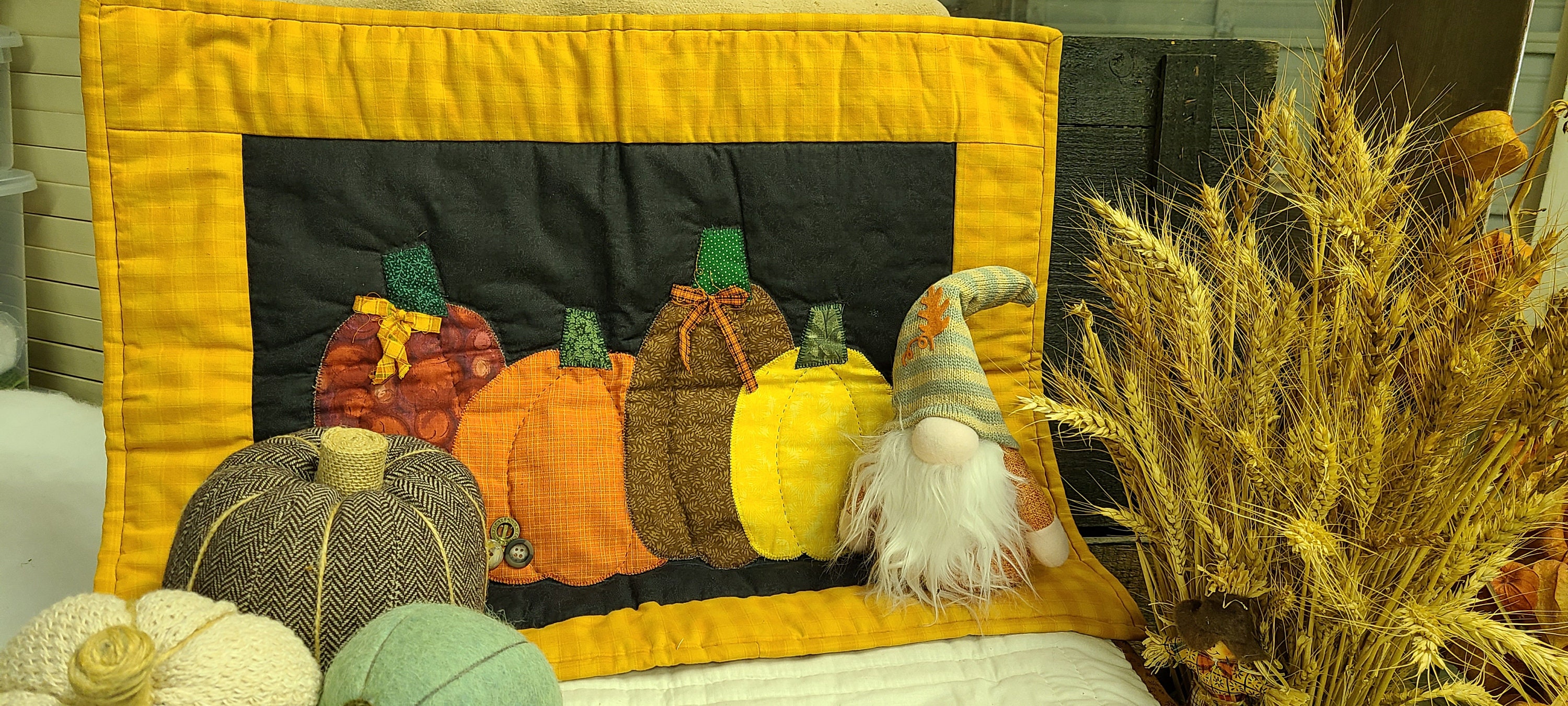 TOPPER DE MESA ACOLCHADA, Decoración de Otoño, Calabazas, Cosecha, Otoño, Apliques