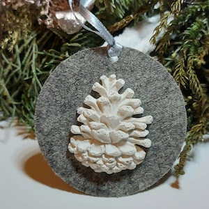 Christmas tree decoration