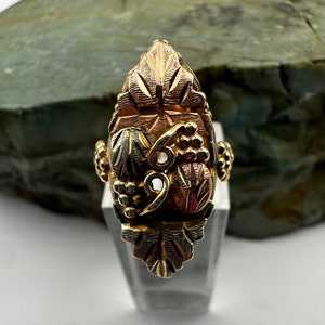 10k Yellow Gold Black Hills Gold Ring sz 5.25 (6120)