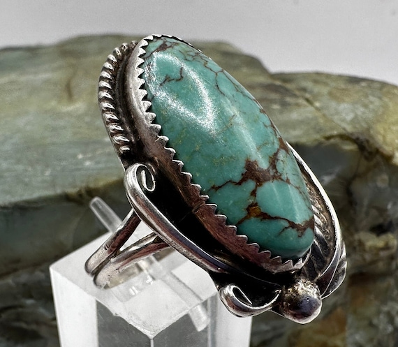 Sterling Silver and Turquoise Ring with Leaf Deta… - image 3