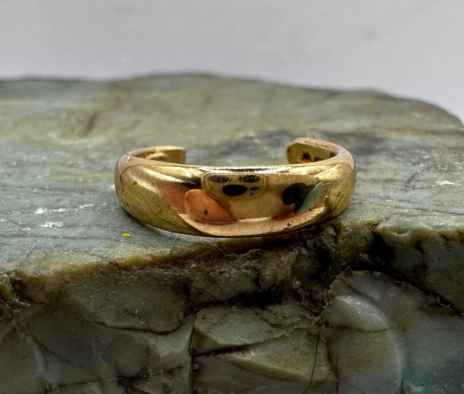 Smooth Gold Toe Ring