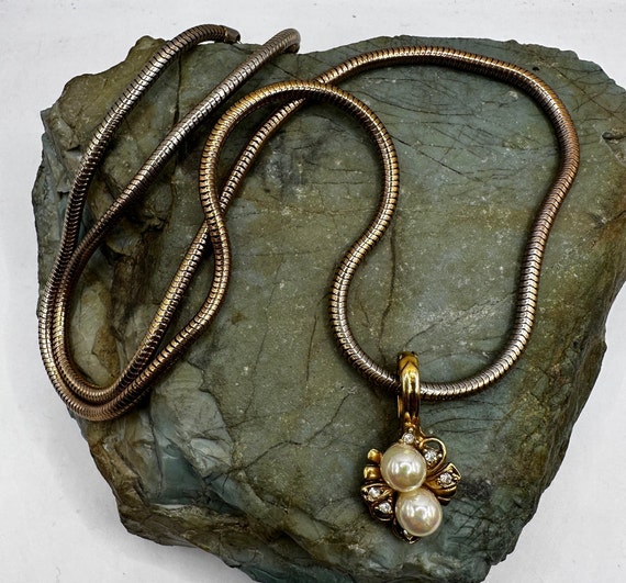 Gold necklace with cubic zirconia pendant best sale