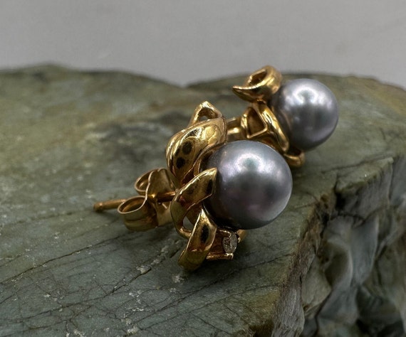14k Yellow Gold 6mm Gray Pearl and Cubic Zirconia… - image 2