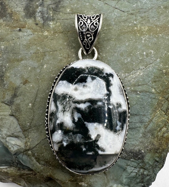 Sterling Silver and Moss Agate Cabochon Pendant 2… - image 1
