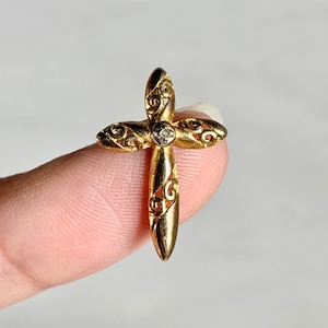 Gold Plated 925 Sterling Silver Cross Pendant (1771)