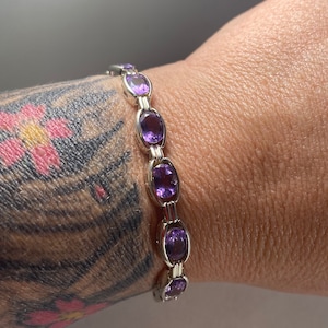 Sterling Silver 925 Bracelet Amethyst Gemstones  Purple Size 7.5 Open Box Clasp (1520)