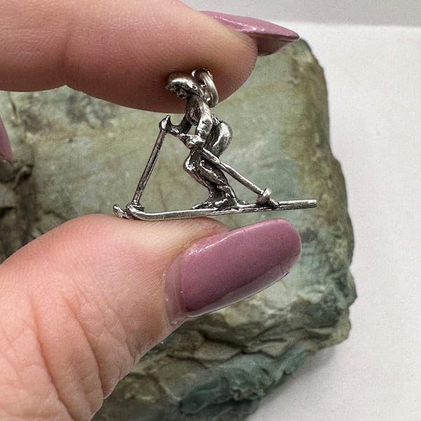 Sterling Silver Lady Skier Pendant 3/4” (2788)