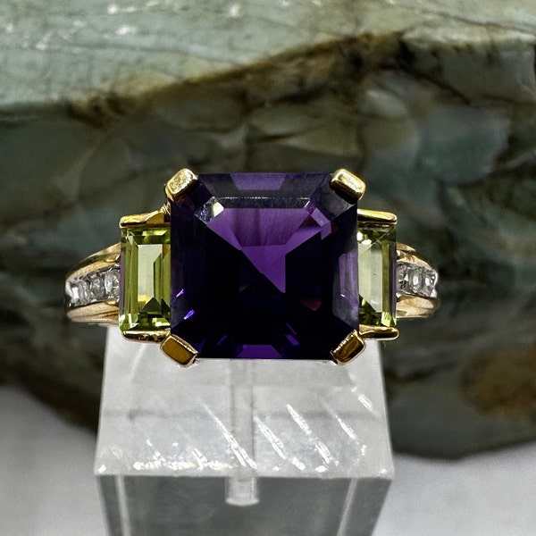 10k Yellow Gold Amethyst Peridot and Cubic Zirconia Ring sz 7 (4232)