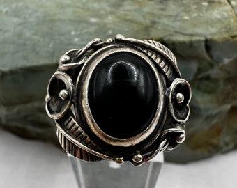 Sterling Silver and Onyx Calla Lily Ring sz 7 (5102)