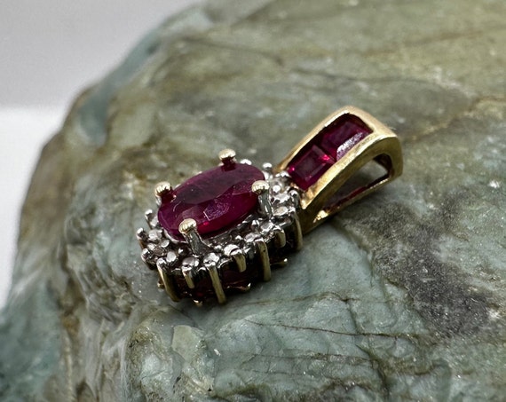 10k Yellow Gold Ruby and Cubic Zirconia Pendant 1… - image 2
