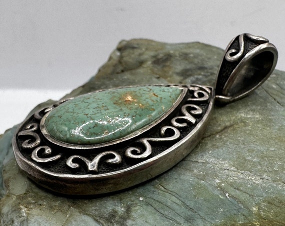 Sterling Silver and Turquoise Thailand Pendant 2.… - image 3