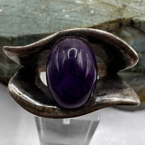 Sterling Silver and Amethyst Cabochon Square Shank Ring sz 7.5 (4271)