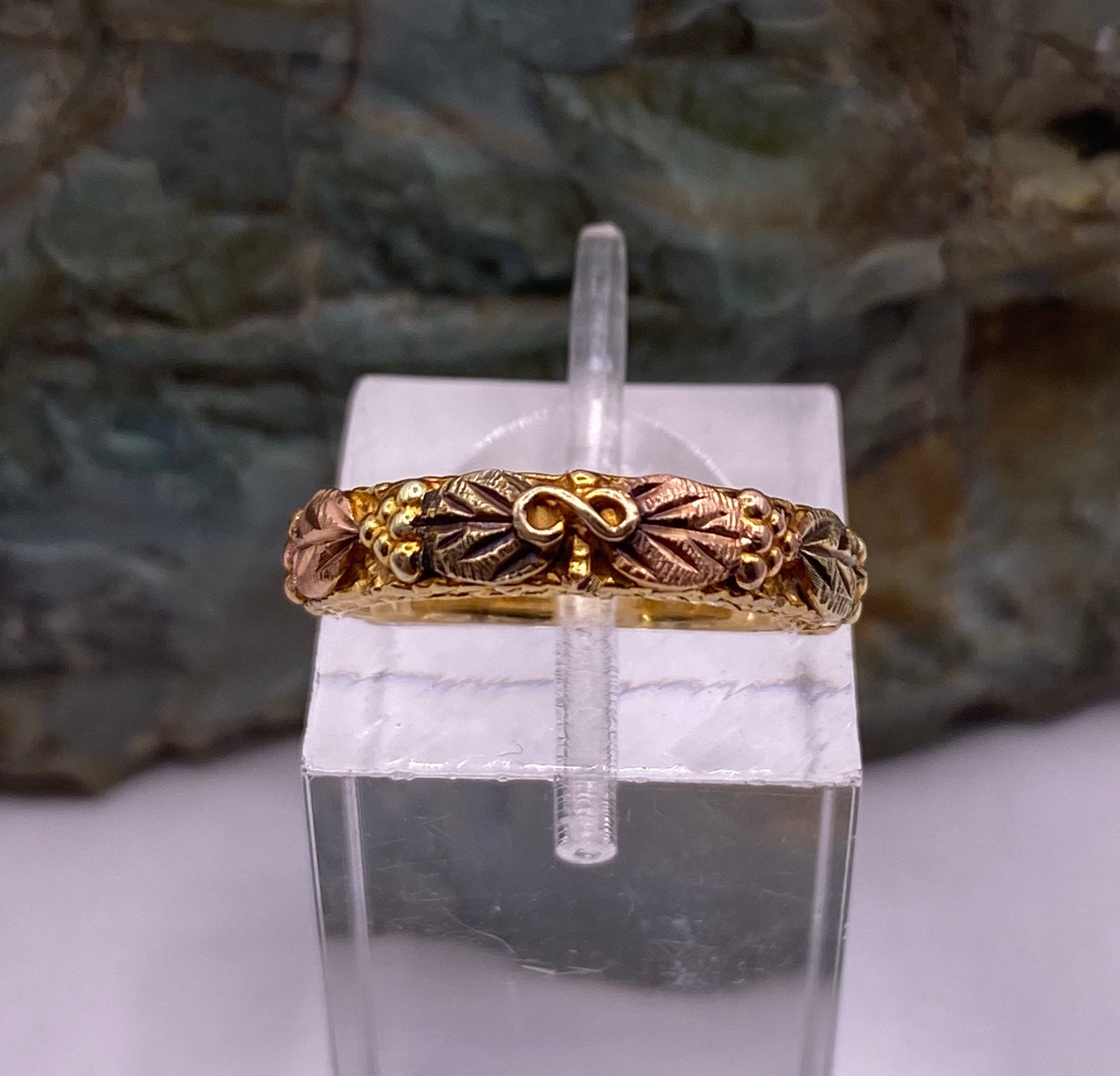 Black Hills Gold Textured Rose Ring | Zales