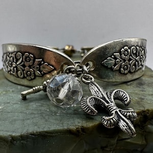 Vintage Flatware Bracelet with Magnetic Closure 7&quot; (4386)