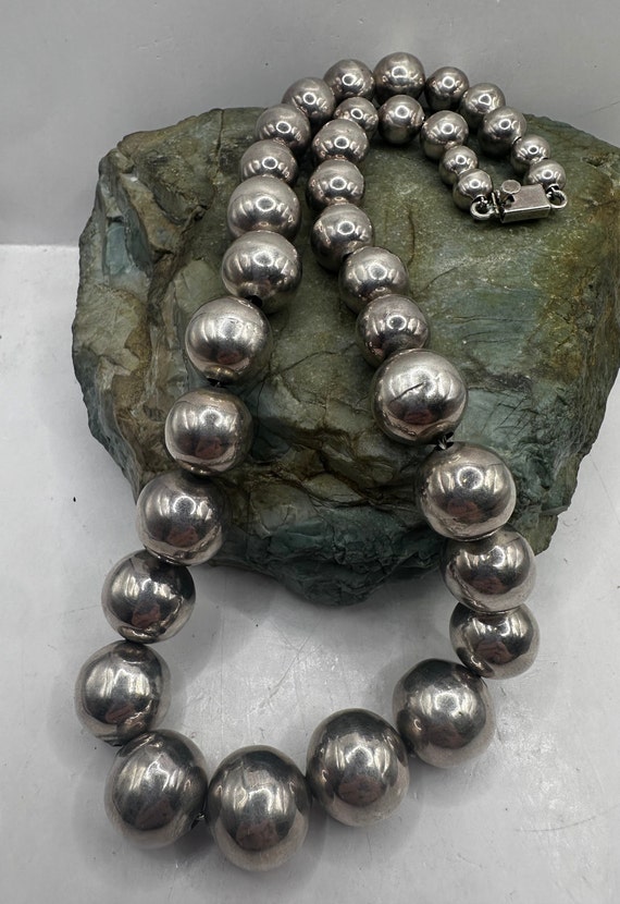 Sterling Silver Taxco Mexico Graduated Bead Neckla