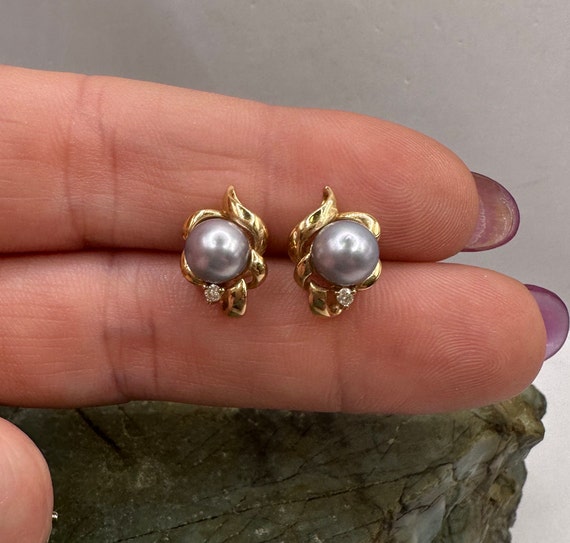 14k Yellow Gold 6mm Gray Pearl and Cubic Zirconia… - image 4
