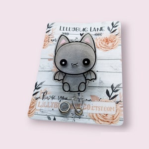 Cute Bat Retractable Badge Reel, Spooky Nurse Gear, Halloween Medical ID Holder