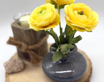 Small Fake Flowers, Small Arrangement in Ceramic Vase, Yellow Ranunculus, Summer Floral Coffee Table Decor, Little Centerpiece, Bouquet Vase