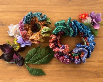 Regenbogen häkeln Rüschen Haargummis | Pride Month Haargummis | Handmade häkeln Haarschmuck | Kleine & große Größen
