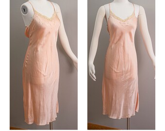 Lace Trim Bias-cut Hand Sewn Vintage 30s peach Silk Slip Dress Embroidered