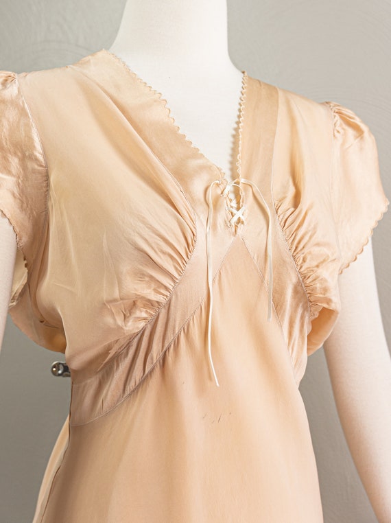 Dusty Rose 40s Barbizon Nightgown, Puffed Cape Sl… - image 3