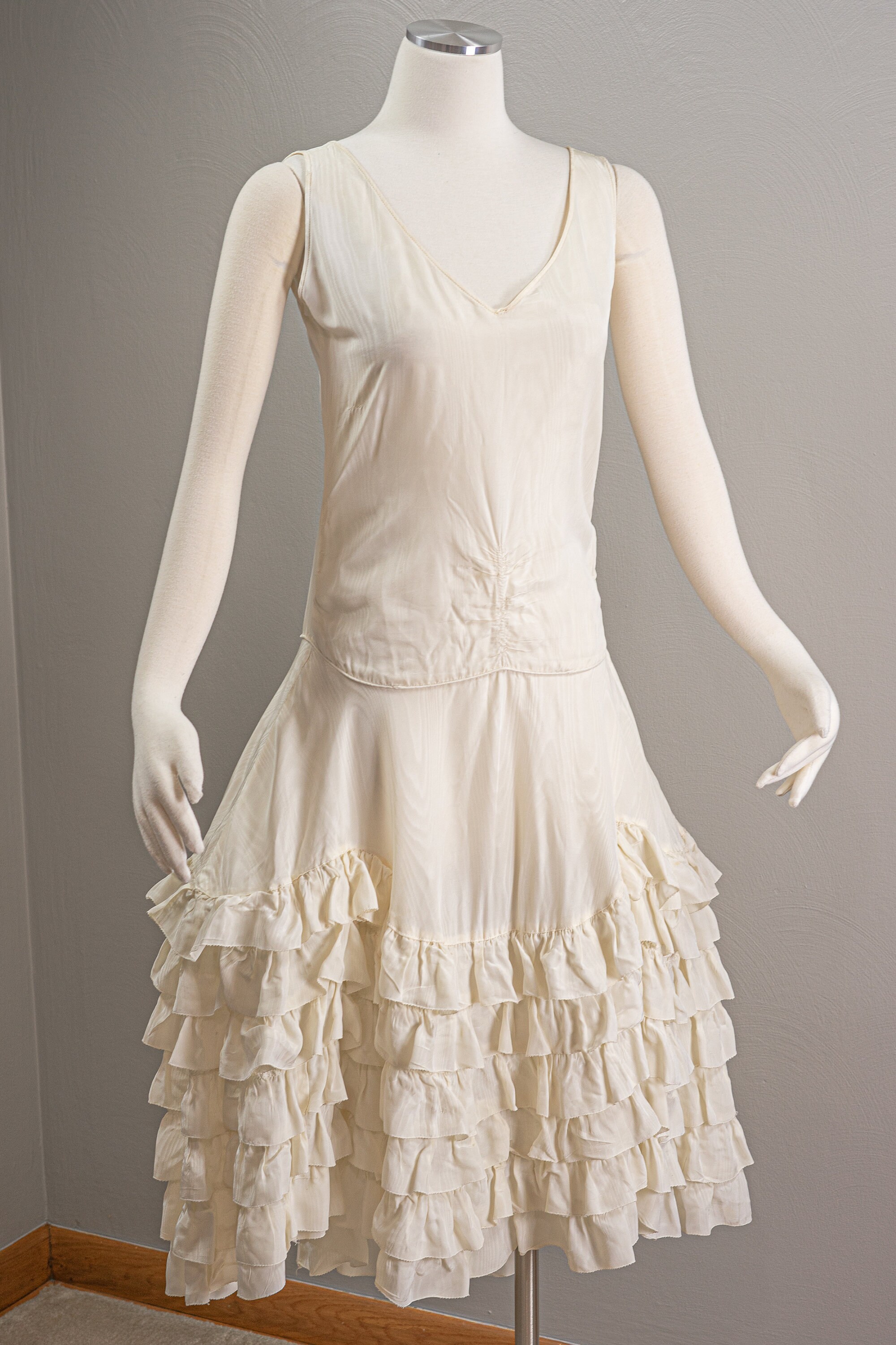 20s Flapper Robe De Style Dress in White Silk Moire Etsy