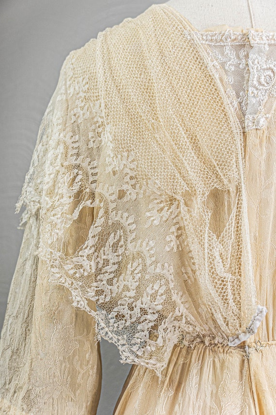 Lovely Antique 1910s Cream Silk Jacquard Dress wi… - image 9