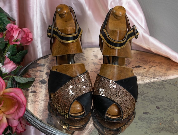 Glamorous 40s Black Satin Peep-Toe Heels with Gol… - image 7