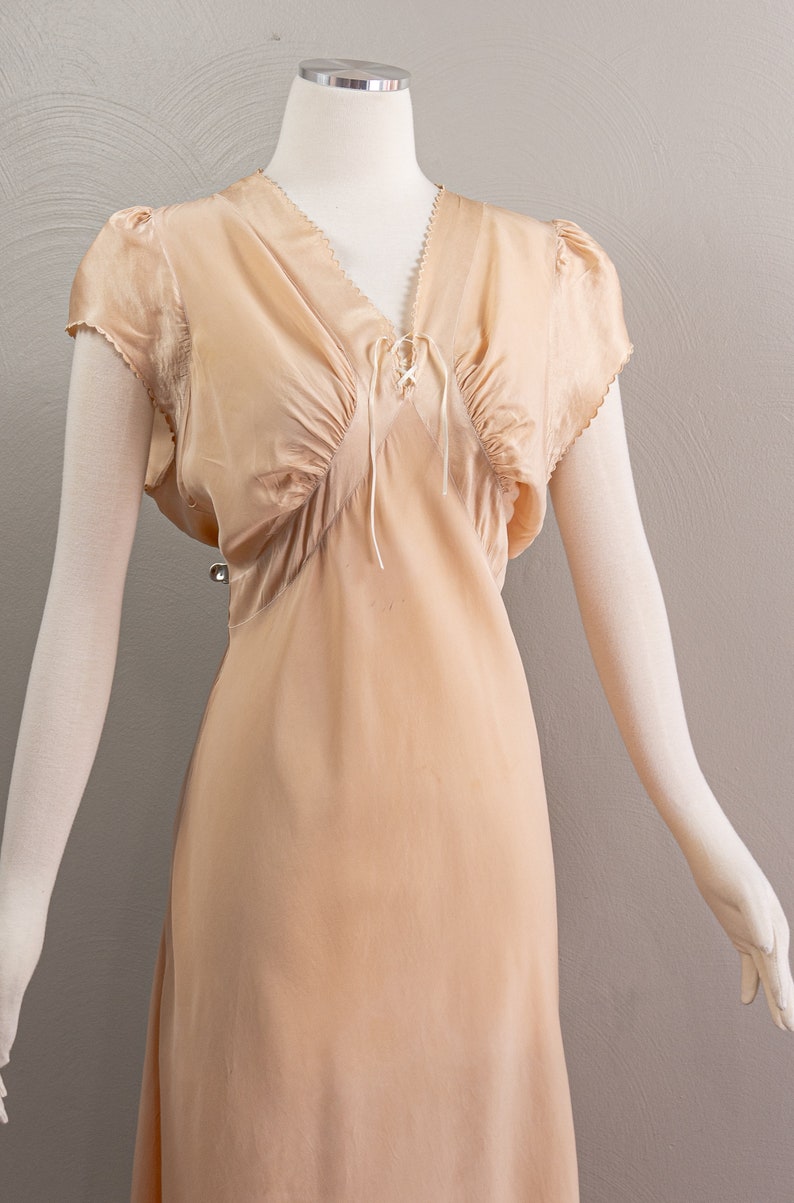 Dusty Rose 40s Barbizon Nightgown, Puffed Cape Sleeves, Slip Dress, Large Size. image 5