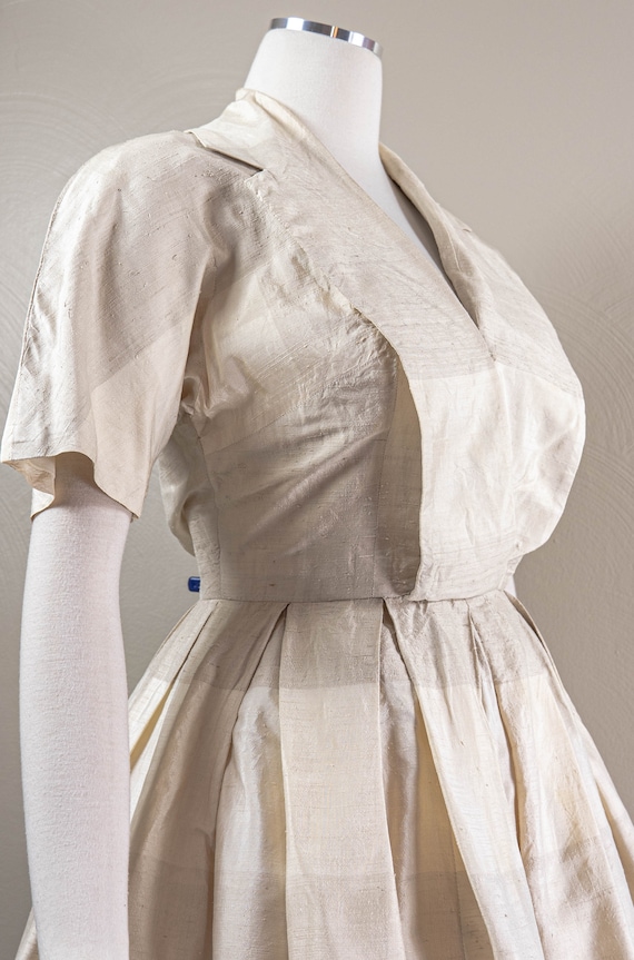Chic Neutrals Raw Silk 50s Day Dress, Wrap Top, P… - image 4
