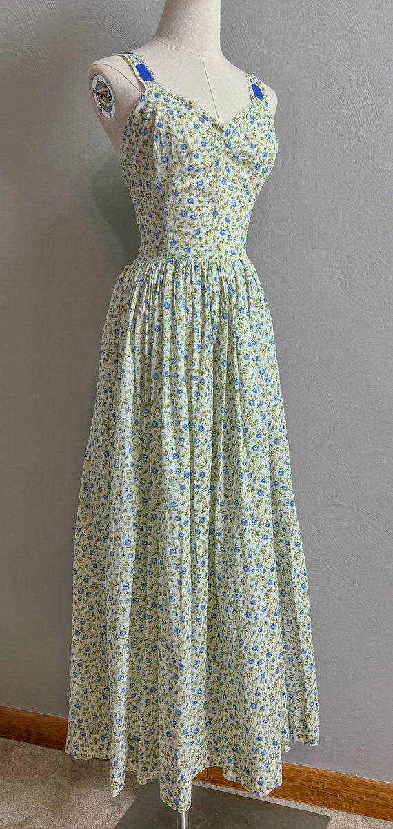 Darling 30s/40s Blue and yellow Rose Printed Cott… - image 7