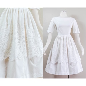 Lovely 50s/60s White Cotton and Lace Sun Dress, Circle Skirt, Elopement Dress, Small