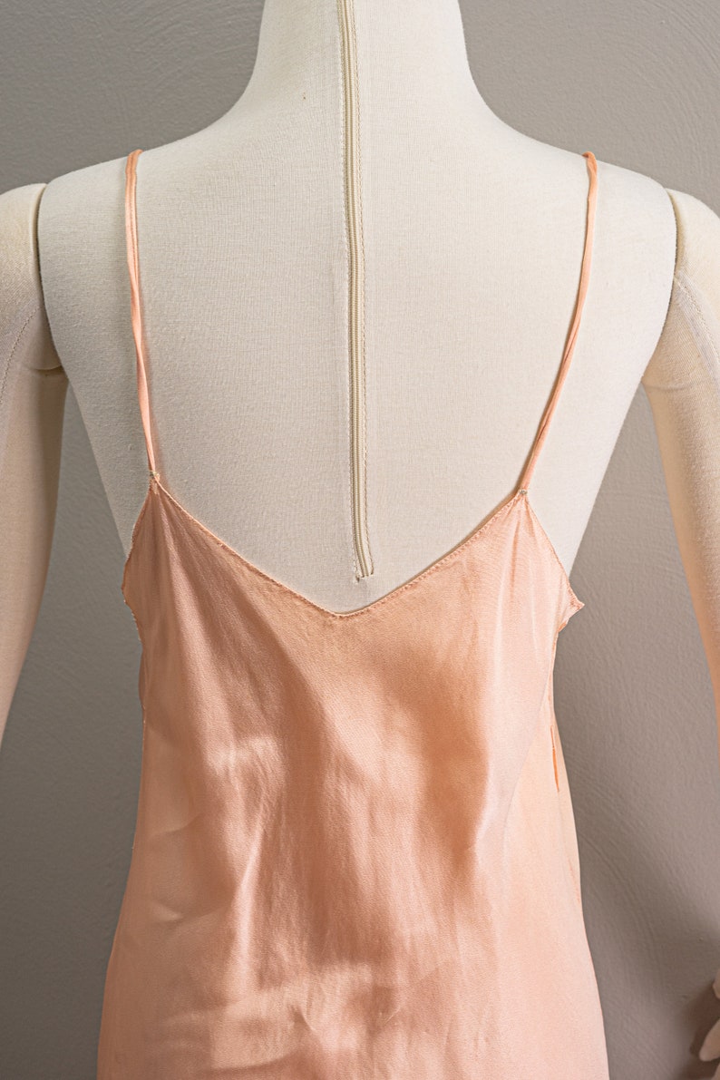 Lace Trim Bias-cut Hand Sewn Vintage 30s peach Silk Slip Dress Embroidered