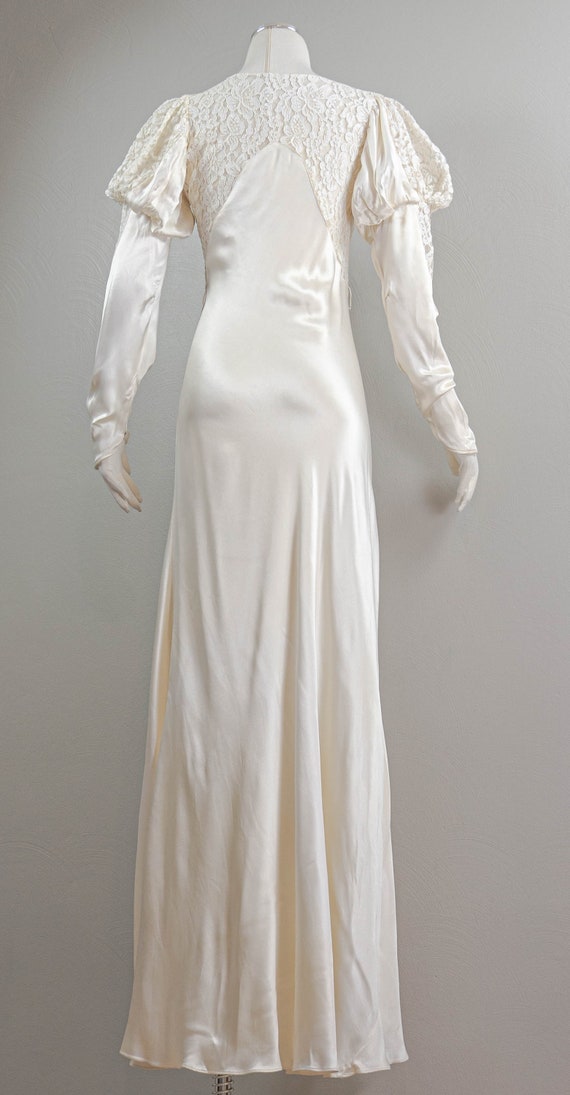 Lovely 30s White Crepe Backed Satin Wedding Dress… - image 7