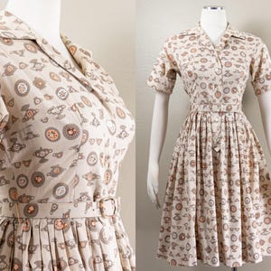 1950s Novelty Print Shirt Dress: Floral China, Full Skirt, Matching Belt, Medium