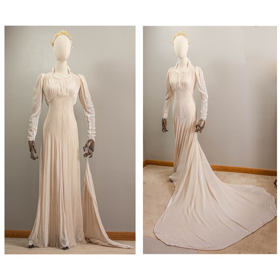 Glamorous 30s Off White Silk Velvet Wedding Dress… - image 1